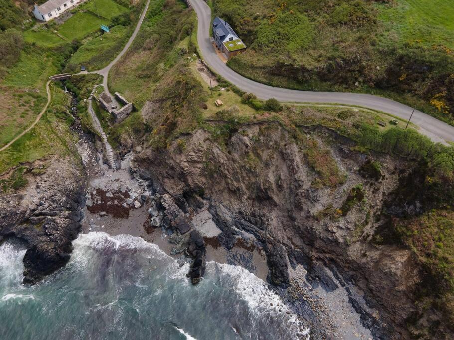 Cliff-Top Cottage On Coast Path W/Panoramic Views Trevine Extérieur photo